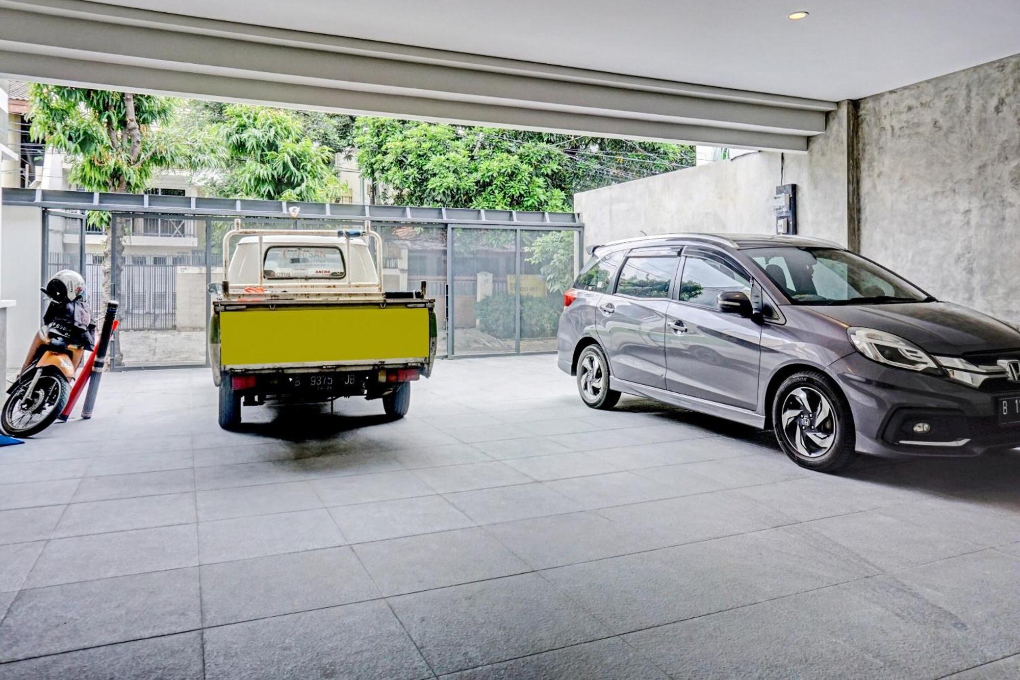 Super Oyo Capital O 90635 Tango Juliet Residence Jakarta Eksteriør billede